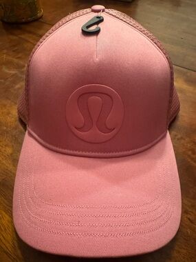 Lululemon Pink Mesh Trucker Hat, L/XL NWT original